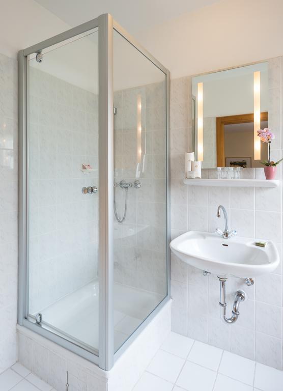 Fontana - Adults Only 2*